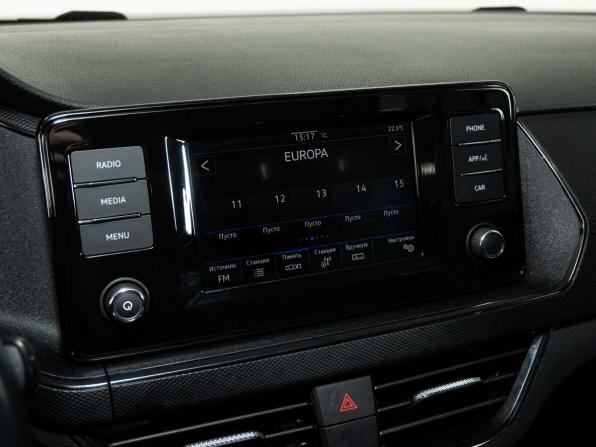 Volkswagen Polo VI с пробегом 2022 года, цена 1 628 000 рублей, 79906 км, лифтбек, Автокод Объявления