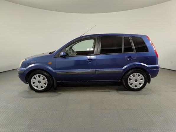 Ford Fusion I Рестайлинг с пробегом 2007 года, цена 350 000 рублей, 198140 км, хэтчбек, Автокод Объявления