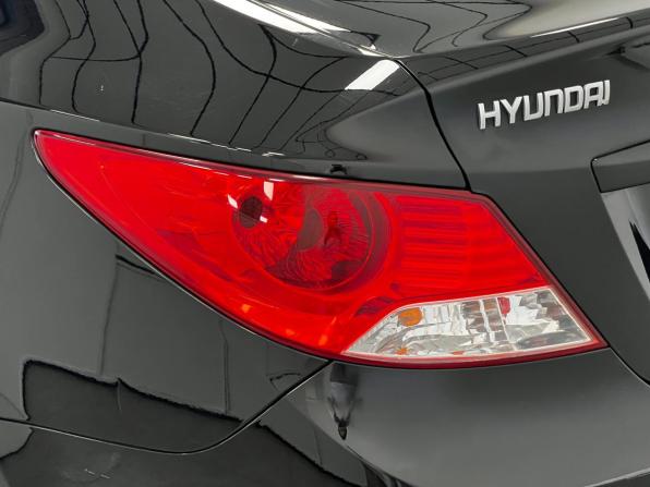 Hyundai Solaris I с пробегом 2013 года, цена 725 000 рублей, 104795 км, седан, Автокод Объявления