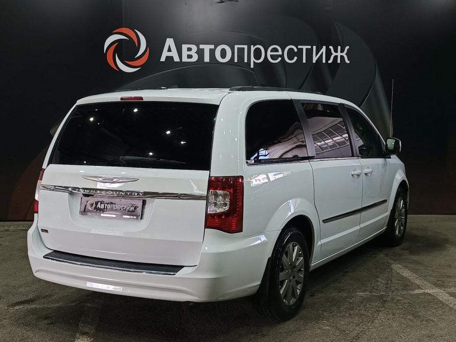 Chrysler Town &amp; Country V Рестайлинг Ставрополь  - изображение 6