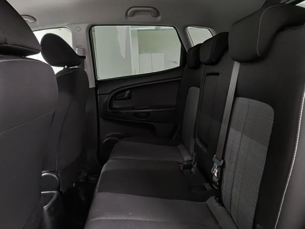 Kia Venga I с пробегом 2012 года, цена 649 000 рублей, 179218 км, минивэн, Автокод Объявления