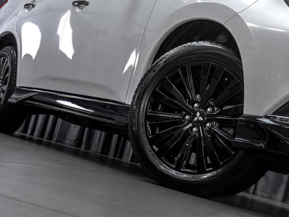 Mitsubishi Outlander III Рестайлинг 3 с пробегом 2022 года, цена 3 710 000 рублей, 6357 км, внедорожник, Автокод Объявления