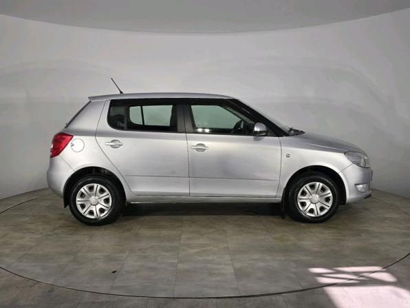 Skoda Fabia II Рестайлинг с пробегом 2013 года, цена 439 000 рублей, 139265 км, хэтчбек, Автокод Объявления