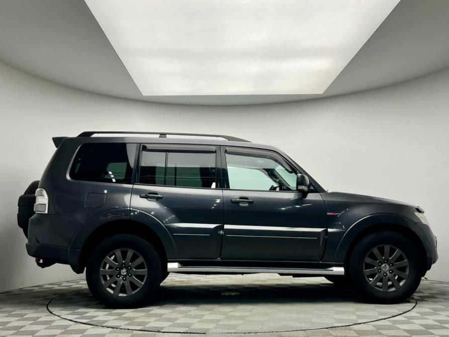 Mitsubishi Pajero IV Рестайлинг 1 Мурманск  - изображение 8