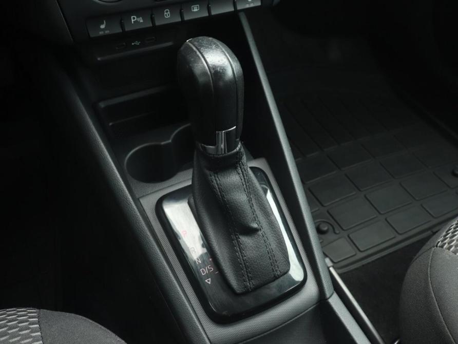 Volkswagen Polo VI Казань  - изображение 12
