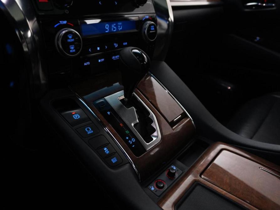 Toyota Alphard III Москва  - изображение 22