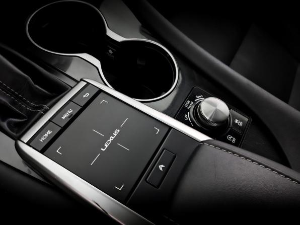 Lexus RX IV Рестайлинг с пробегом 2019 года, цена 4 590 000 рублей, 134329 км, внедорожник, Автокод Объявления