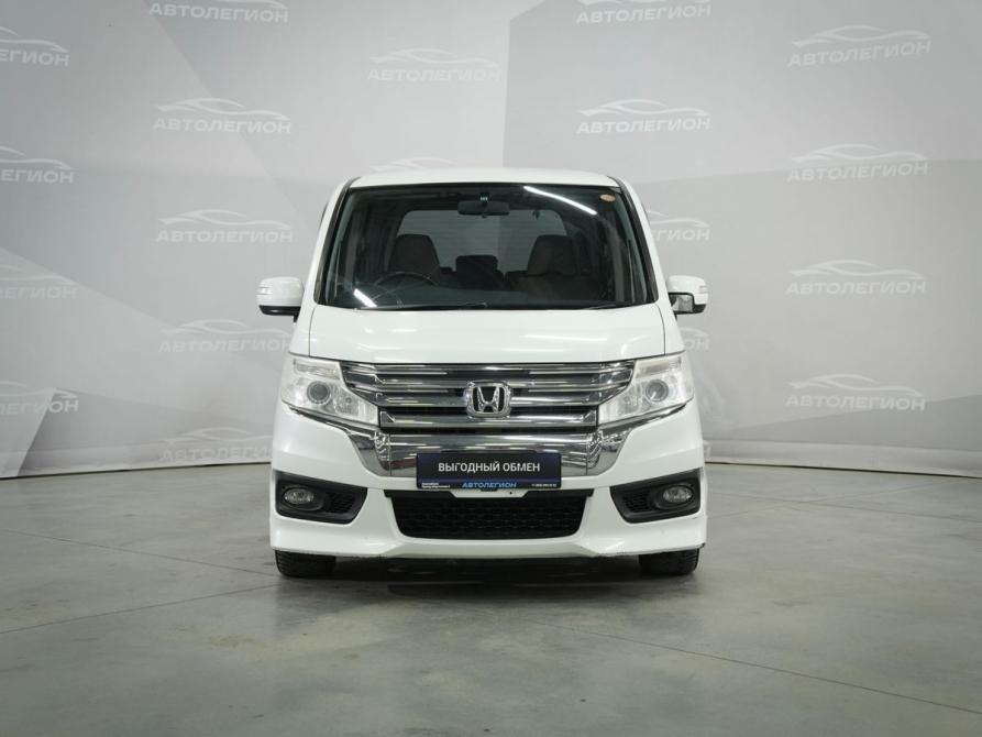 Honda Stepwgn IV Рестайлинг Новосибирск  - изображение 3