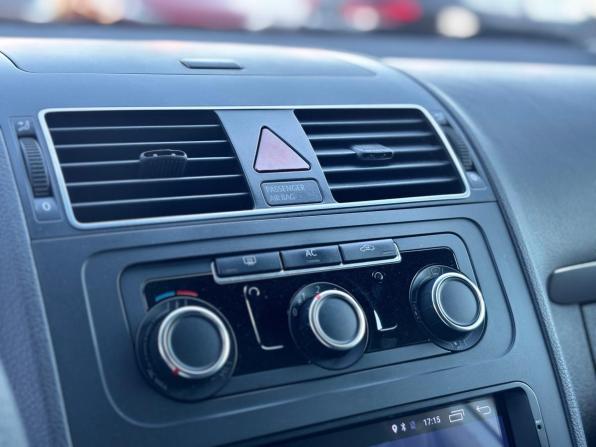Volkswagen Touran I Рестайлинг 2 с пробегом 2011 года, цена 1 050 000 рублей, 189427 км, компактвэн, Автокод Объявления