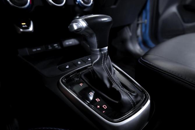 Kia Rio IV с пробегом 2018 года, цена 1 220 000 рублей, 180000 км, хэтчбек, Автокод Объявления