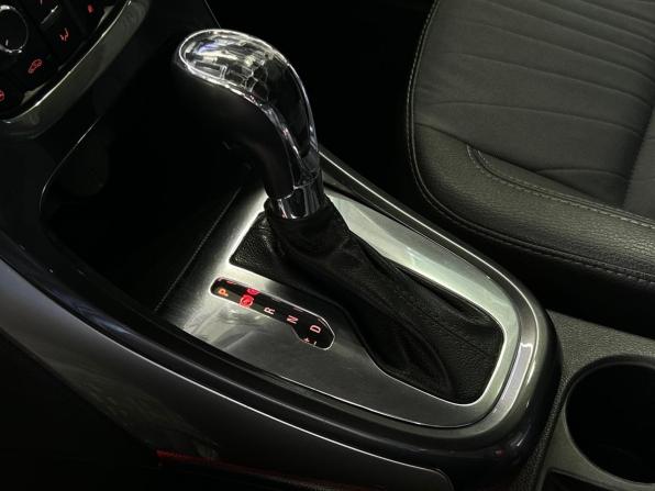 Opel Astra J Рестайлинг с пробегом 2012 года, цена 799 000 рублей, 194442 км, седан, Автокод Объявления