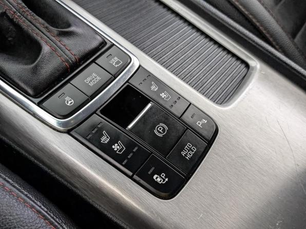 Kia Optima IV Рестайлинг с пробегом 2018 года, цена 1 900 000 рублей, 152000 км, седан, Автокод Объявления