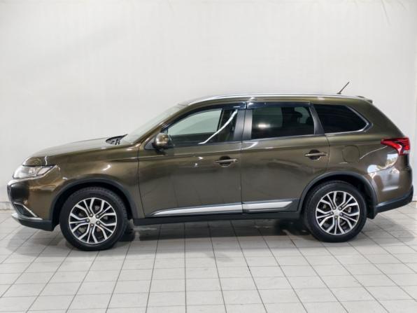 Mitsubishi Outlander III Рестайлинг 2 с пробегом 2016 года, цена 1 541 000 рублей, 197293 км, внедорожник, Автокод Объявления