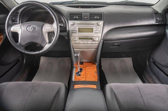 Toyota Camry VI (XV40) Рестайлинг с пробегом 2011 года, цена 1 299 000 рублей, 313000 км, седан, Автокод Объявления