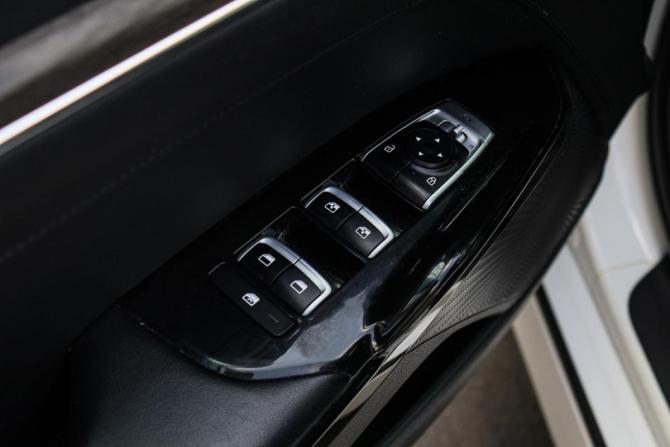 Kia K5 III с пробегом 2021 года, цена 2 770 000 рублей, 80791 км, седан, Автокод Объявления