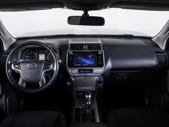 Toyota Land Cruiser Prado 150 Series Рестайлинг 2 с пробегом 2018 года, цена 4 645 000 рублей, 109318 км, внедорожник, Автокод Объявления