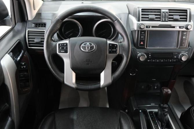 Toyota Land Cruiser Prado 150 Series Рестайлинг 1 с пробегом 2014 года, цена 3 629 000 рублей, 167000 км, внедорожник, Автокод Объявления