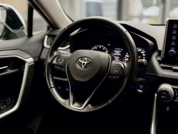 Toyota RAV4 V (XA50) с пробегом 2020 года, цена 2 699 000 рублей, 150840 км, внедорожник, Автокод Объявления