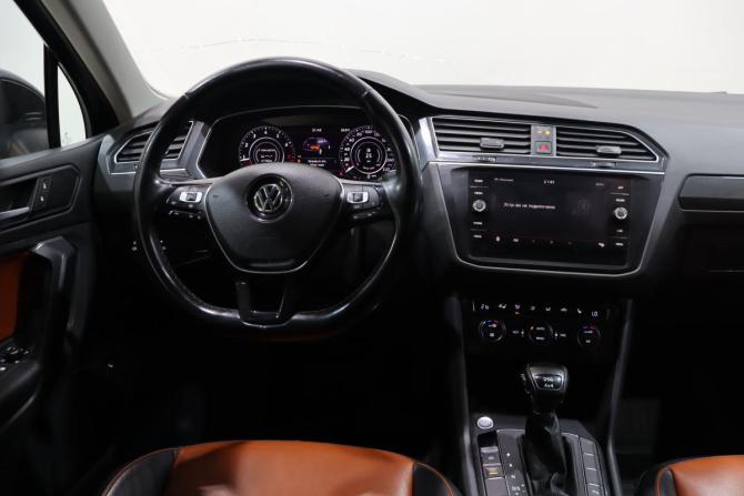 Volkswagen Tiguan II с пробегом 2018 года, цена 2 999 000 рублей, 126882 км, внедорожник, Автокод Объявления