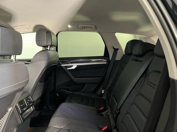Volkswagen Touareg III с пробегом 2021 года, цена 5 699 000 рублей, 95000 км, внедорожник, Автокод Объявления