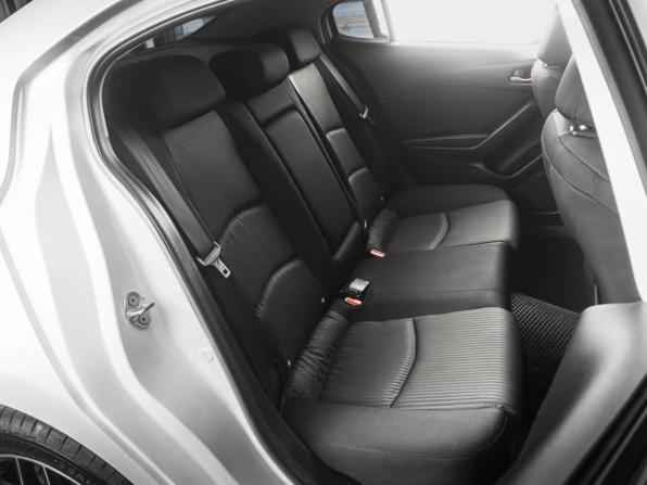 Mazda 3 III (BM) с пробегом 2014 года, цена 1 099 000 рублей, 228391 км, седан, Автокод Объявления