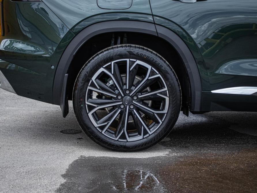 Geely Monjaro I Рестайлинг 2 Москва  - изображение 16