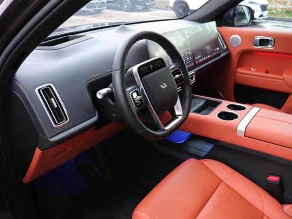 Li Auto (Lixiang) L7 I Рестайлинг с пробегом 2024 года, цена 7 350 000 рублей, 15400 км, внедорожник, Автокод Объявления