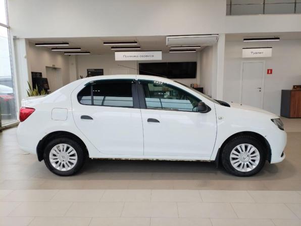 Renault Logan II с пробегом 2017 года, цена 664 000 рублей, 130000 км, седан, Автокод Объявления