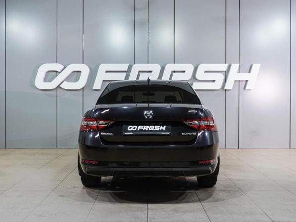 Skoda Superb III с пробегом 2017 года, цена 2 149 000 рублей, 128248 км, лифтбек, Автокод Объявления