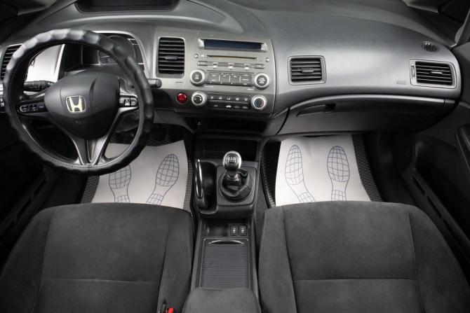 Honda Civic VIII Рестайлинг с пробегом 2009 года, цена 699 000 рублей, 319000 км, седан, Автокод Объявления