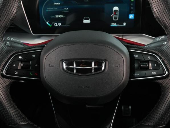 Geely Coolray I Рестайлинг с пробегом 2024 года, цена 2 049 000 рублей, 32562 км, внедорожник, Автокод Объявления