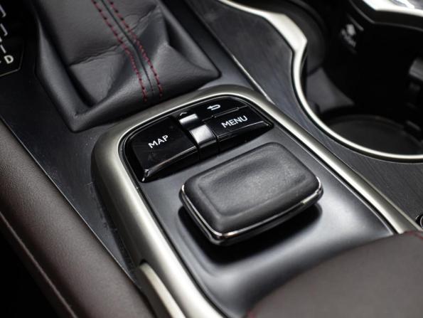 Lexus RX IV с пробегом 2018 года, цена 3 798 000 рублей, 88324 км, внедорожник, Автокод Объявления