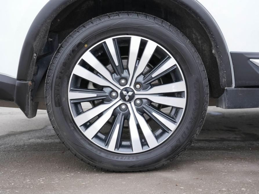 Mitsubishi Outlander III Рестайлинг 3 Новосибирск  - изображение 11