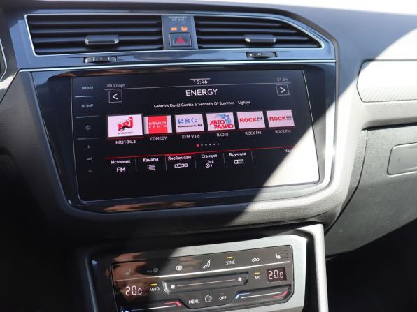 Volkswagen Tiguan II Рестайлинг с пробегом 2021 года, цена 3 699 000 рублей, 137385 км, внедорожник, Автокод Объявления