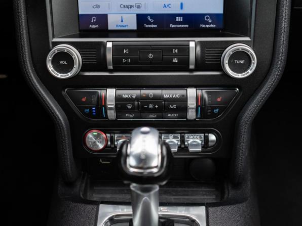 Ford Mustang VI Рестайлинг с пробегом 2020 года, цена 3 599 000 рублей, 59718 км, кабриолет, Автокод Объявления