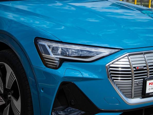 Audi e-tron I с пробегом 2020 года, цена 4 300 000 рублей, 98210 км, внедорожник, Автокод Объявления