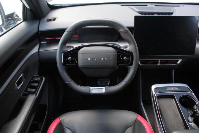 JETOUR DASHING I с пробегом 2023 года, цена 2 590 000 рублей, 24095 км, внедорожник, Автокод Объявления