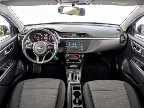 Kia Rio IV Рестайлинг с пробегом 2020 года, цена 1 700 000 рублей, 31915 км, седан, Автокод Объявления