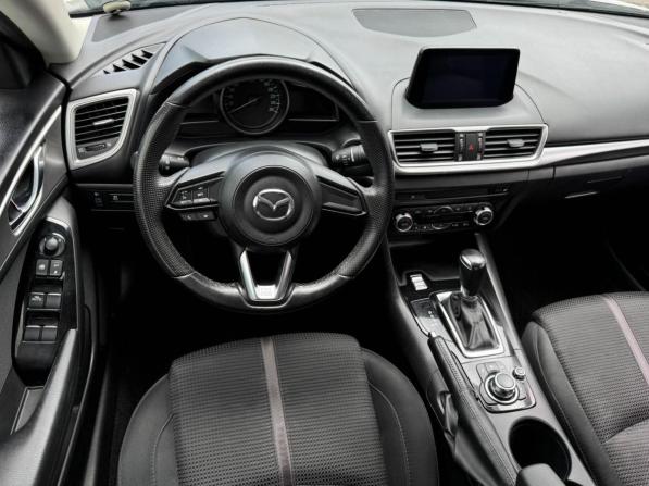 Mazda 3 III (BM) Рестайлинг с пробегом 2017 года, цена 1 229 000 рублей, 237702 км, седан, Автокод Объявления