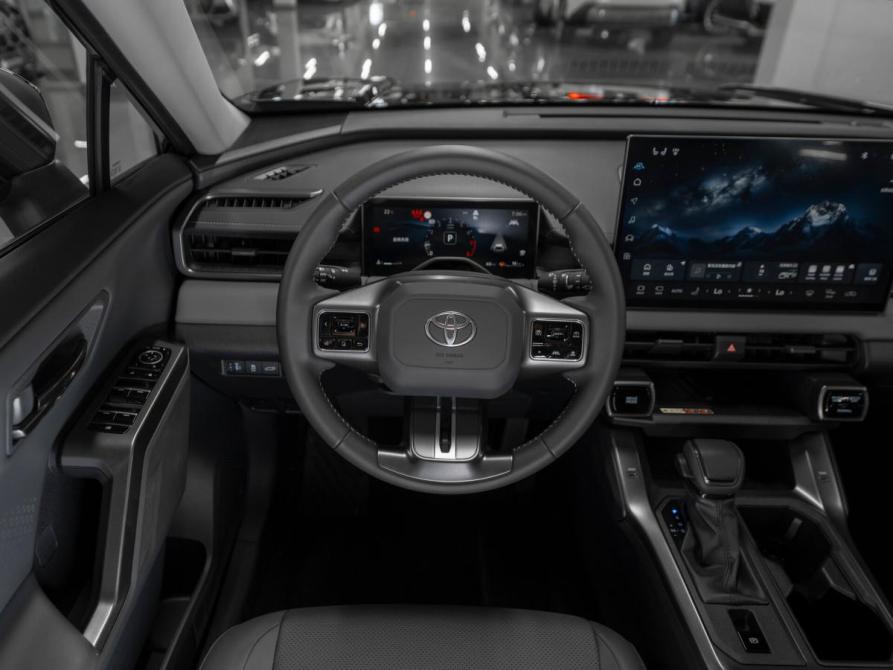 Toyota RAV4 VI (XA60) Москва  - изображение 11