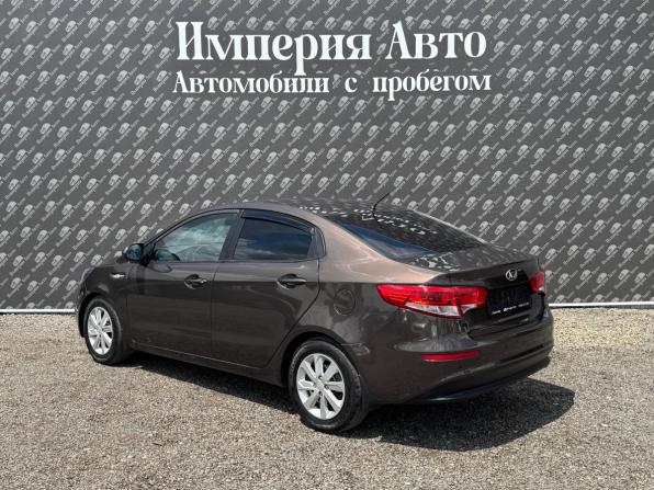 Kia Rio III Рестайлинг с пробегом 2016 года, цена 895 000 рублей, 133000 км, седан, Автокод Объявления
