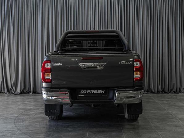 Toyota Hilux VIII Рестайлинг 2 с пробегом 2020 года, цена 3 999 000 рублей, 287241 км, offers.body_type.unknown, Автокод Объявления