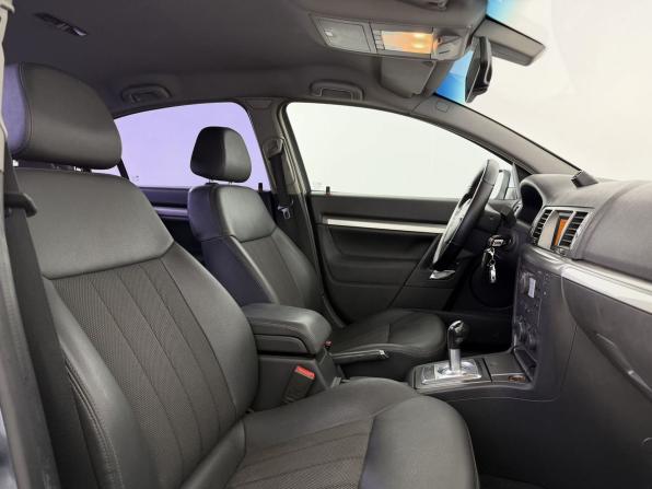 Opel Vectra C Рестайлинг с пробегом 2007 года, цена 550 000 рублей, 260000 км, седан, Автокод Объявления