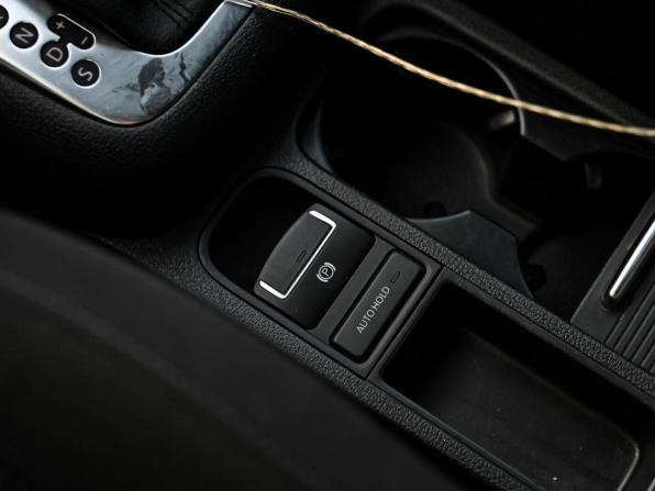 Volkswagen Tiguan I Рестайлинг с пробегом 2013 года, цена 1 179 000 рублей, 157769 км, внедорожник, Автокод Объявления