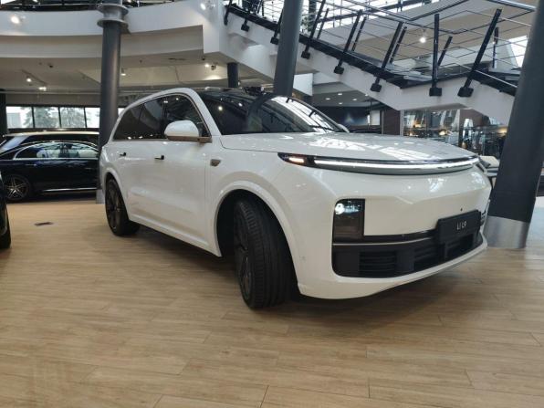 Новый Li Auto (Lixiang) L9 I Рестайлинг 2025 года, цена 11 600 000 рублей, внедорожник, Автокод Объявления