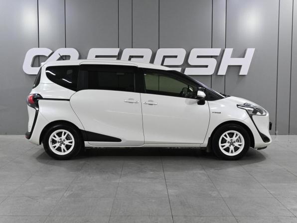 Toyota Sienta II Рестайлинг с пробегом 2020 года, цена 2 079 000 рублей, 72484 км, компактвэн, Автокод Объявления