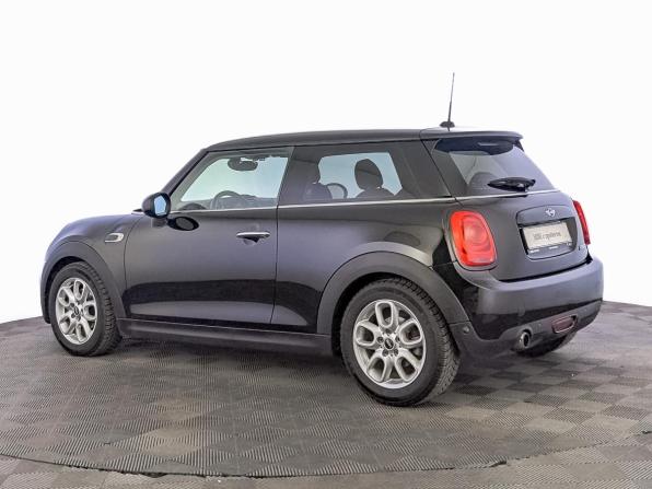 Mini Hatch III (F55/F56) с пробегом 2016 года, цена 1 518 000 рублей, 87427 км, хэтчбек, Автокод Объявления