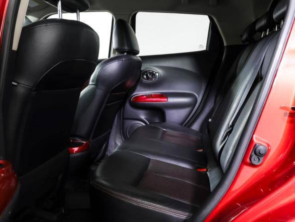 Nissan Juke I с пробегом 2013 года, цена 1 090 000 рублей, 121379 км, внедорожник, Автокод Объявления