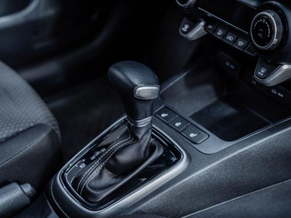 Kia Rio IV Рестайлинг с пробегом 2021 года, цена 1 429 000 рублей, 139023 км, седан, Автокод Объявления