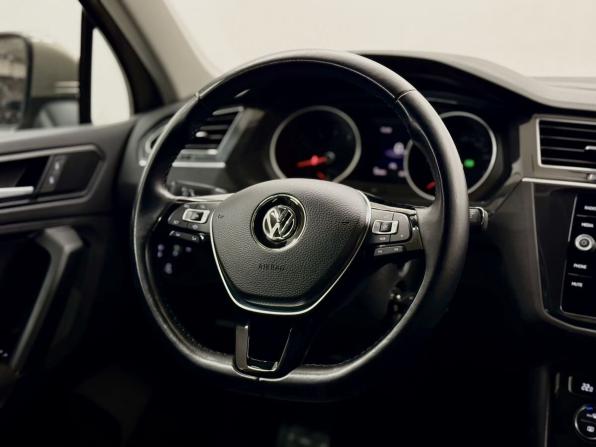 Volkswagen Tiguan II с пробегом 2019 года, цена 2 987 000 рублей, 30484 км, внедорожник, Автокод Объявления